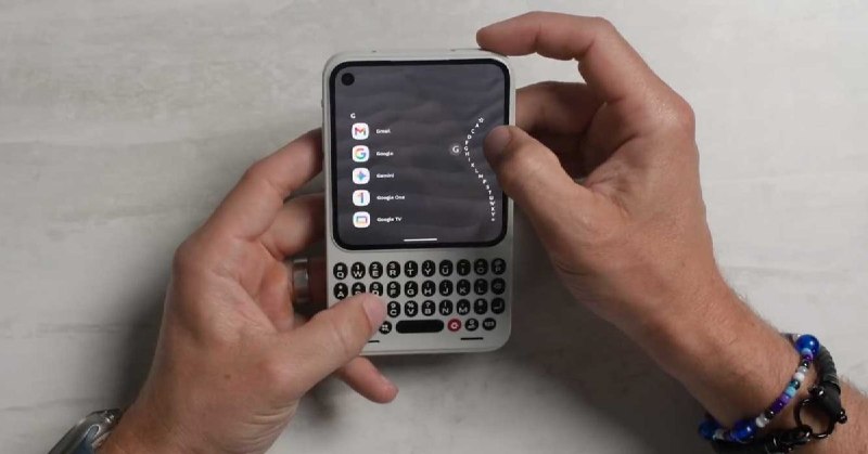 Bản xem trước độc quyền: Bộ giao tiếp nhấp chuột để cách mạng hóa giao tiếp trước khi ra mắt