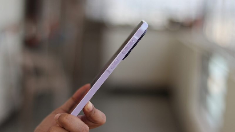 Galaxy A27 скрывает сообщение: Samsung перестала гоняться за более тонкими телефонами
