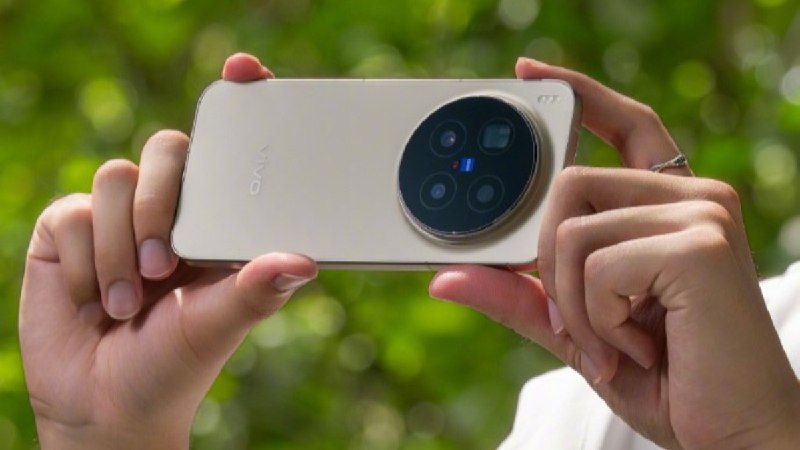 Vivo X500 Ultra leak reveals three 200MP telephoto sensors under consideration