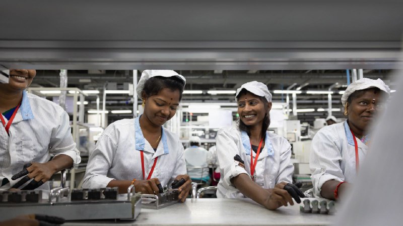 Apple's Manufacturing in India Strengthened by New Tariff Exemptions