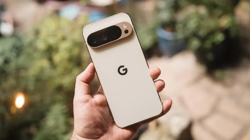 Google's AI Features Disrupt Gmail Experience for Pixel 10 Users