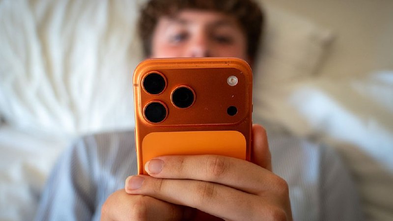 Experts Warn: Morning Overstimulation Can Impact Your Brain Health