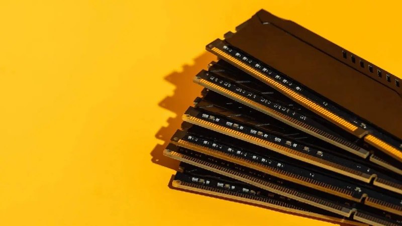 DDR4 Prices Surge 50% This Quarter with Projections of Continued Increases Until 2028