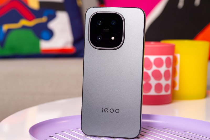 เปิดเผยข้อมูลเชิงลึกของกล้องและแบตเตอรี่ iQOO 16; Z12 Series และ Neo12 ตั้งค่าให้มีความจุแบตเตอรี่ที่ได้รับการปรับปรุง