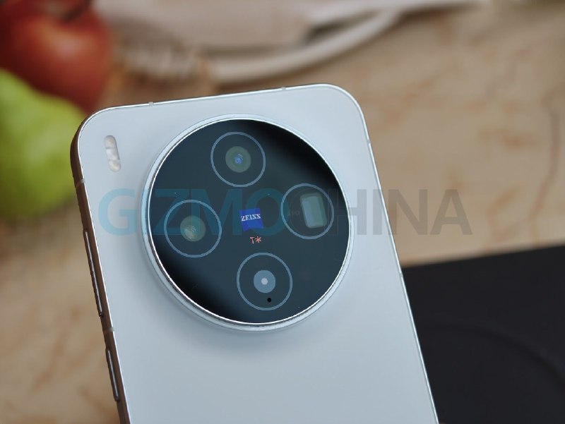 Leaked: Comprehensive Camera Specifications of Vivo X500 Unveiled