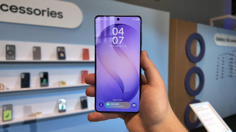 Display Assistant App on Galaxy Devices Prepares for One UI 9 Update