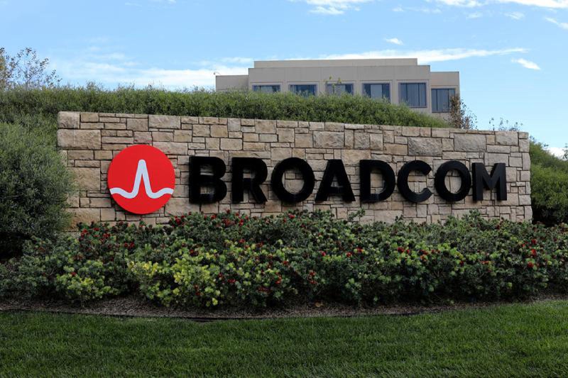 Apple, 국내 칩 생산량 증대를 위해 Broadcom과 300억 달러 규모의 파트너십 발표