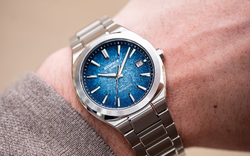 Casio представляет на рынке США пять новых автоматических часов Edifice EFK-200
