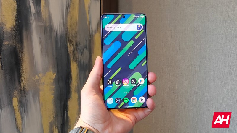 三星考虑为 Galaxy S27 使用第三方显示组件:关键见解揭晓