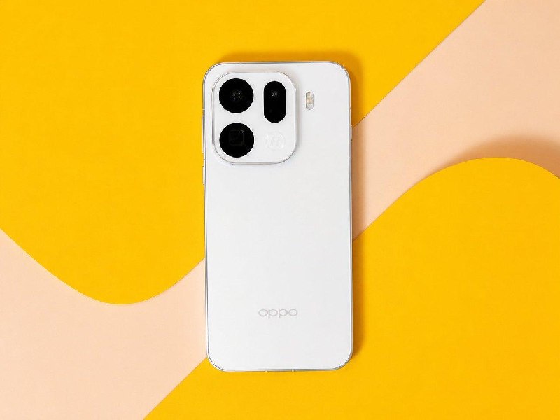 OPPO's Flagship Find X10 Pro Max Sets New Standards in Smartphone Innovation