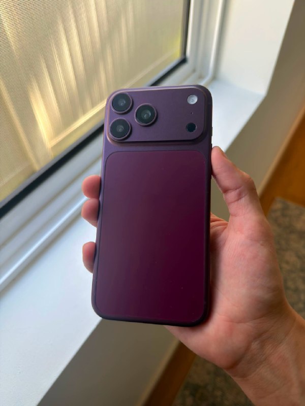 Présentation de l’iPhone 18 Pro Max Striking Dark Cherry : une superbe nouveauté !