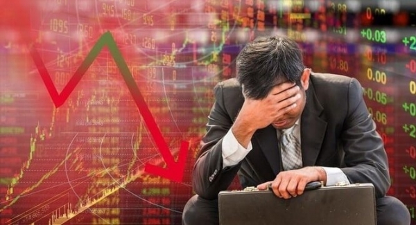 VN Index rớt mốc 1.670 điểm, tâm lý tiêu cực bao trùm thị trường chứng khoán
