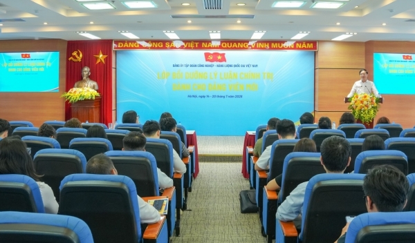 Petrovietnam khởi động khóa đào tạo lý luận chính trị cho thế hệ đảng viên mới 2026